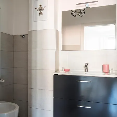 Appartement Youhosty - 25 Aprile 5 Milaan