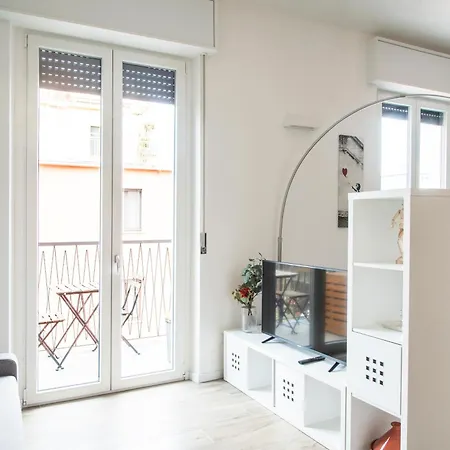 Youhosty - 25 Aprile 5 Appartement Milaan